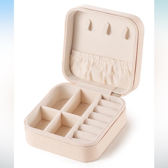Travel jewelry case - Picture 1 of 4